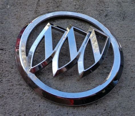 Buick Trunk Emblem Badge Decal Logo Chrome Enclave Verano Oem Genuine