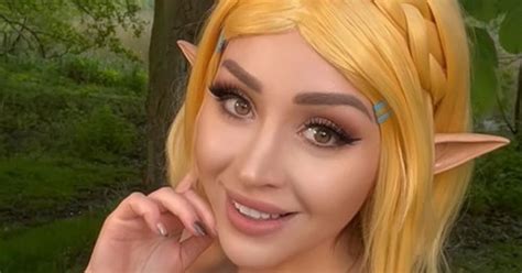 Onlyfans Model Hailed Beautiful Elf As She Strips Down To Racy Zelda