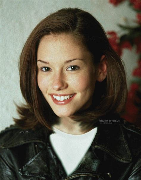 Watch Me Make A Really Cute Edit Of Her With This Photo Chyler Leigh Lexie Grey Beautiful Person