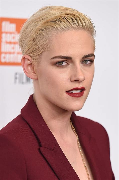 In fact, she was sporting blonde hair only a couple of months ago, which is. Kristen Stewart rocks wet look pixie hair on the red ...