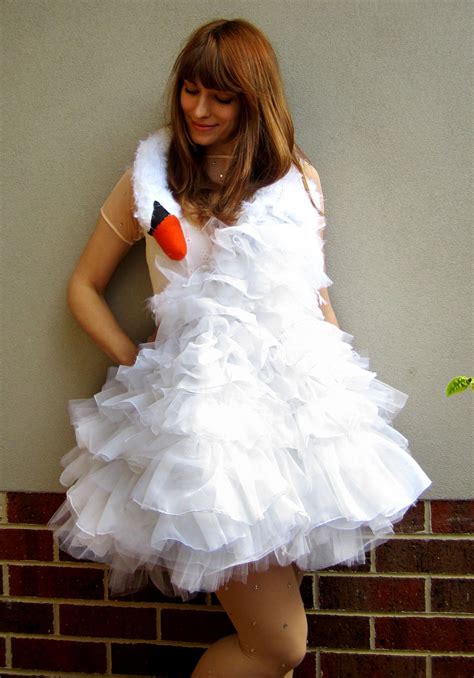 Bjork Swan Dress Free Tutorial With Pictures On How To Make A Full