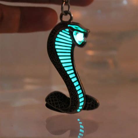 Glowing Cobra Glow In The Dark Luminous Keychain Pendant Gems Aglow