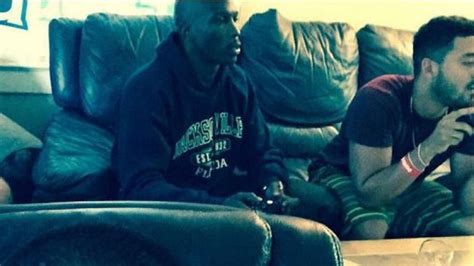 Ex Nfl Star Chad Ochocinco Drives To Fans House To Play Fifa 15 Loses