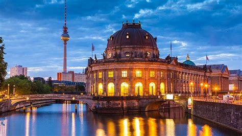 Experience The Very Best Of Germanys Capital City With Your Grandchild