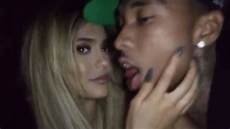 Kylie Jenner And Tyga Smooch In Snapchat Videos Trace