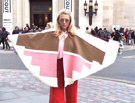 Best Buys Blankets And Capes — Lady Wimbledon
