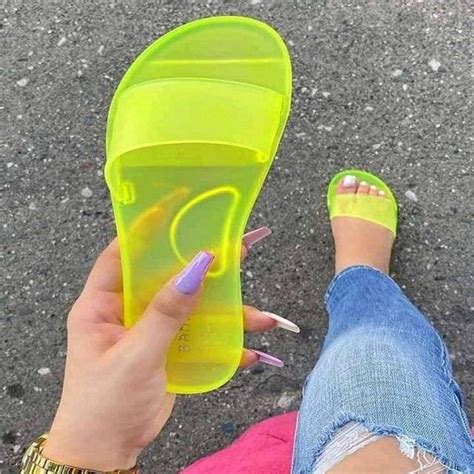 Wholesale Colorful Transparent Frosted Beach Slippers F809