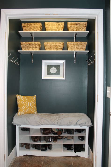 29 Best Entryway Ideas For Small Spaces Entry Closet Entryway