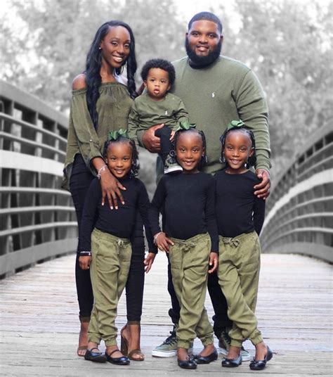 Https://tommynaija.com/outfit/family Photo Black Outfit Ideas