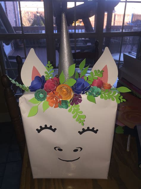 Unicorn with flowers valentine box!! | Valentine card box, Valentine day boxes, Valentine crafts ...