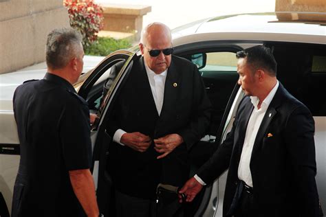 Nazaruddin describes himself as a 'special officer to the prime minister', who works directly with najib and who is also a director of the economic division. Hierarchy at civil service prevented witness from ...