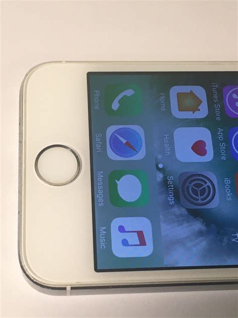 Apple Iphone 5s 32gb White Silver Unlocked Smartphone Mobile