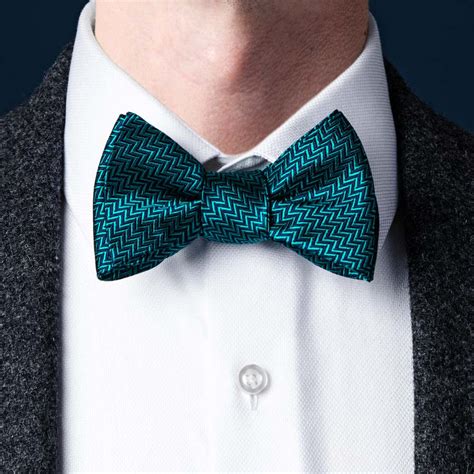 How To Tie A Bow Tie Simple Instructions