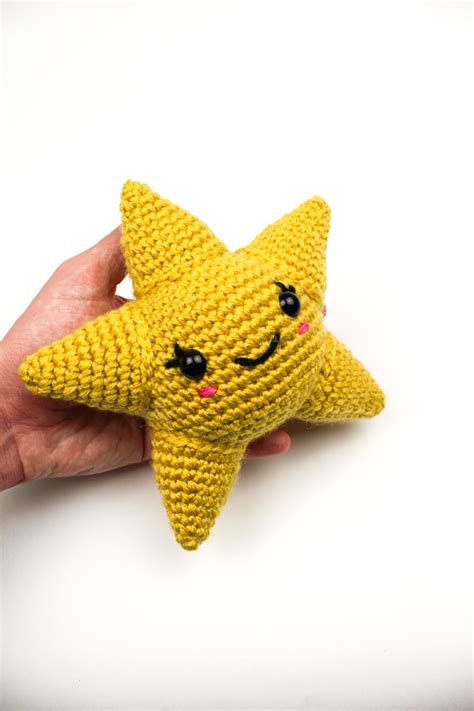 Crochet Star Amigurumi Knot Bad