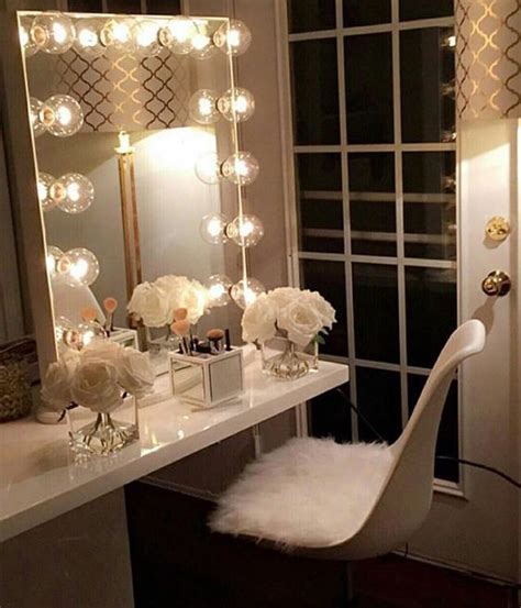 Sofia at 'redux squad' has a tutorial for her diy light up vanity mirror using the same idea with vanity light bars. ow To Choose The Best Makeup Vanity Mirror With Lights On It?