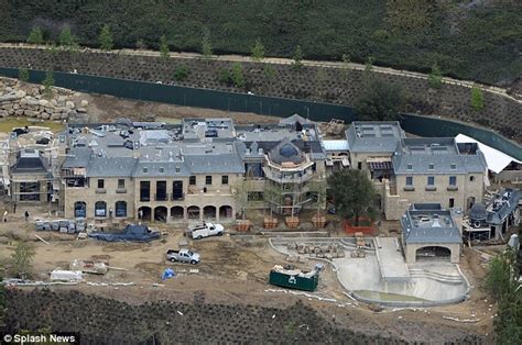 Gisele Bundchens 20 Million Dream Home Is Coming Along Nicely Daily