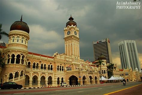 Ia terletak di bukit timbalan di johor bahru, malaysia. Bangunan Bersejarah di Malaysia: Kegunaan Dahulu dan Sekarang