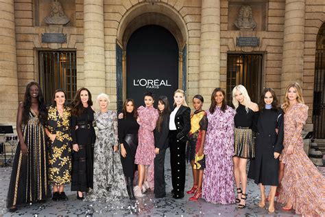 Loréal Paris Celebrates Inclusivity With Paris Fashion Week Show