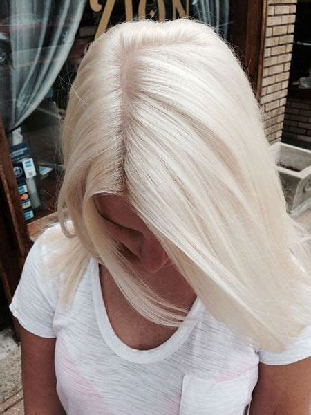 Kurze Eis Blonde Haarfarbe Blonde Frisuren Wei Platinum Blonde B Cream Blonde Hair Icy
