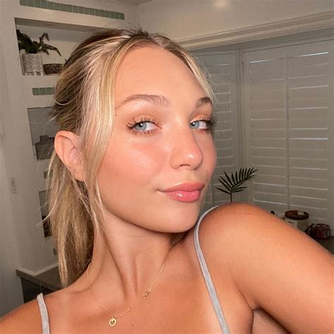 seventeen on instagram “ maddieziegler teamed up with morphebrushes to create the cutest