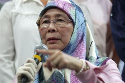 There have been eleven deputy prime ministers since the office was created in 1957. Malaysia's first woman deputy prime minister Wan Azizah ...