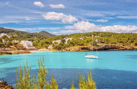 Ibiza tourism ibiza hotels bed and breakfast ibiza. Urlaub auf Ibiza: 1 Woche mit Halbpension, Transfer ...