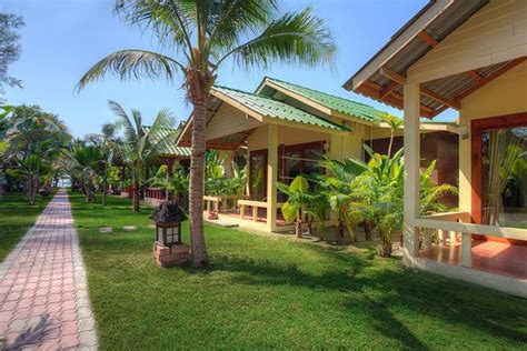 The property places you within 1 km of pantai tengah.in addition, paramotor langkawi gliders is within a walking distance of the venue. Mali Resort Pattaya Beach Koh Lipe - UPDATED 2018 Prices ...