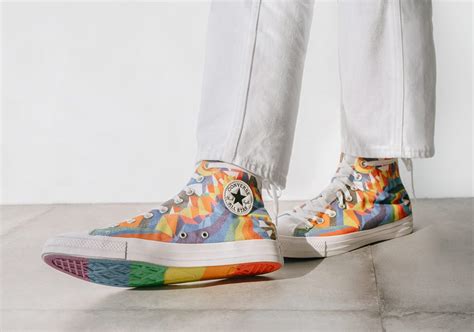 Vans kicks off pride month 2021 with numerous footwear selections and global lgbtq+ donations. Converse Pride Month 2021 Collection - Le Site de la Sneaker
