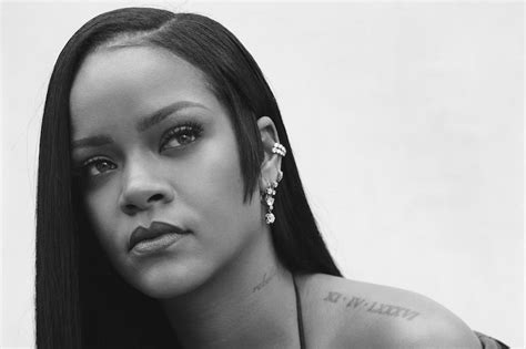 Glitter Magazine Rihanna Becomes A Self Made Billionaire As An