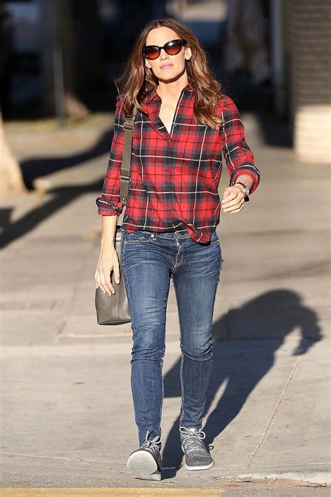 Jennifer Garner Wears Rag And Bone Skinny Jeans The Jeans Blog