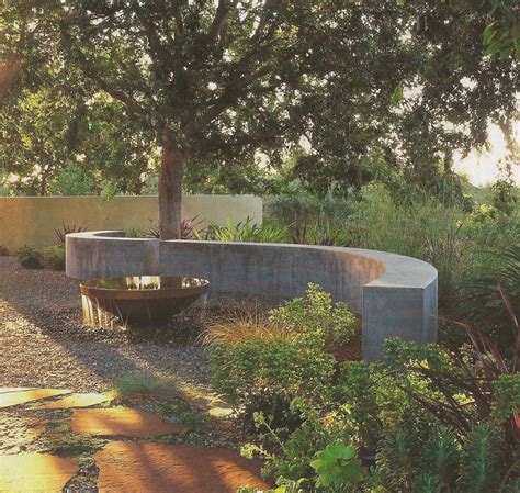 Curved Concrete Wall Concrete Garden Bench Modern Landscaping