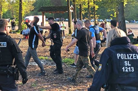 Polizei Beendet Am 1 Mai Massenschlägerei Auf Köllerbacher Sauwasen