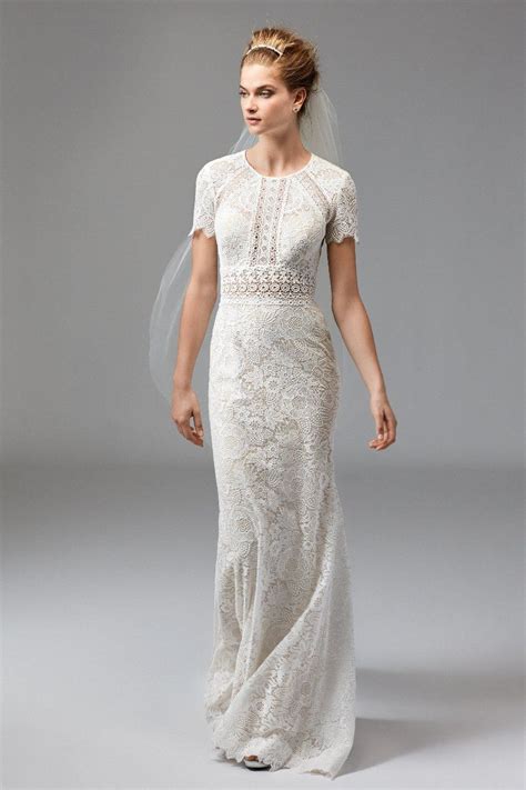 Check spelling or type a new query. Brautkleider 2016 ~ Aufwendige Rücken-Ausschnitte ...