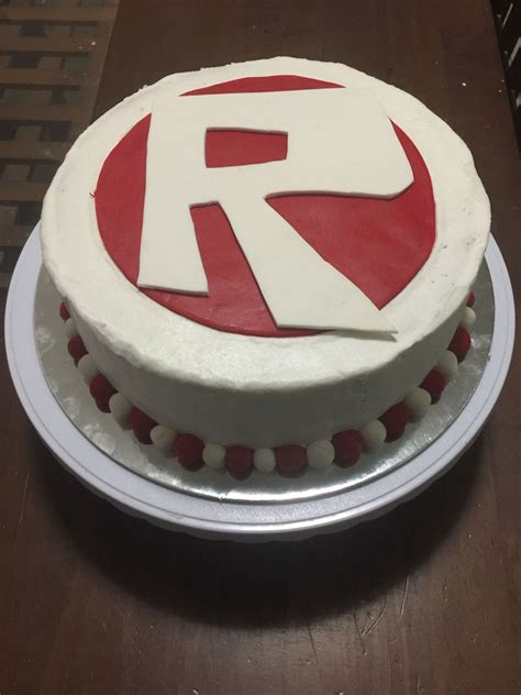 In this article we will be teaching you how to make your own obby in roblox by using roblox studio. Torta Roblox Cake Roblox Desserticonsdesigns En 2019 ...