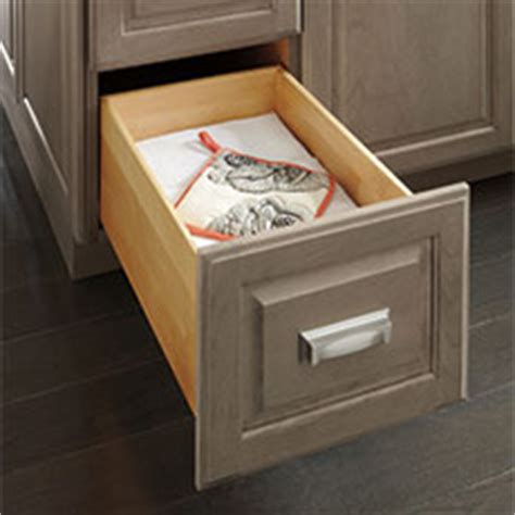 Featuring the contemporary lines of european cabinet construction, our frameless cabinet collections are defined by a closely fitted, flush the frameless construction is known for offering easy access to the storage space inside and providing a modern, clean, and uniform look outside. Understand Framed and Frameless Cabinets - MasterBrand