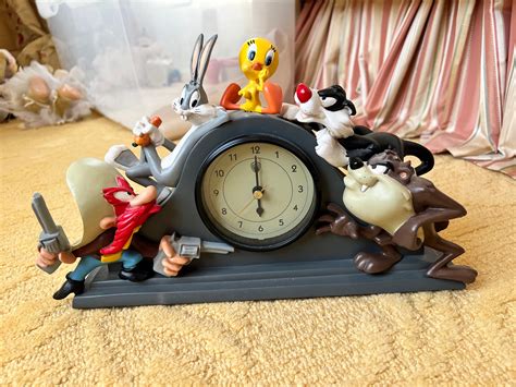 Looney Tunes Clock From Warner Bros Etsy
