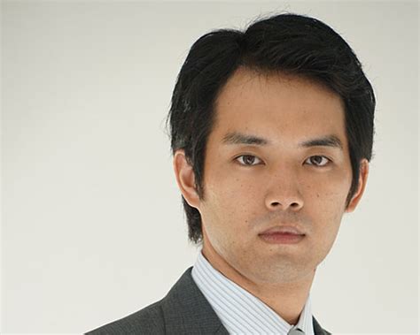 Это наверно по японски или по китайски. 『シン・ゴジラ』キャストをおさらい 「巨災対」高橋一生や ...
