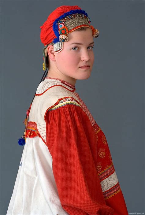 Traditional Russian Costume Русская мода Праздничные наряды Молодежная мода