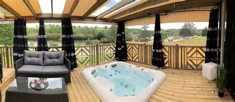 182,181 likes · 2,819 talking about this. Location Mobil-Home luxe avec jacuzzi privatif - Photo de ...