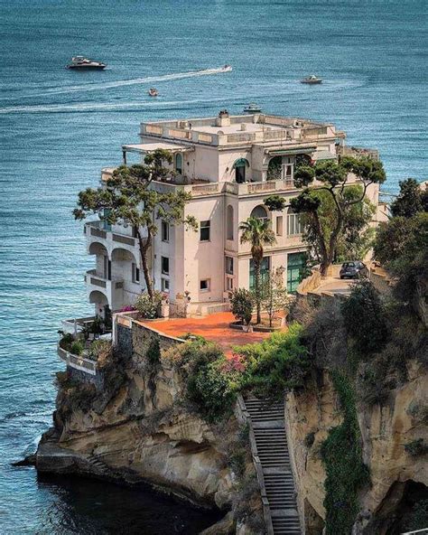 House On The Cliff In Napoli Italy Napoli Italy Living In Italy