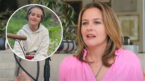 Alicia Silverstone Says Her 11 Year Old Son Still Sleeps With Her