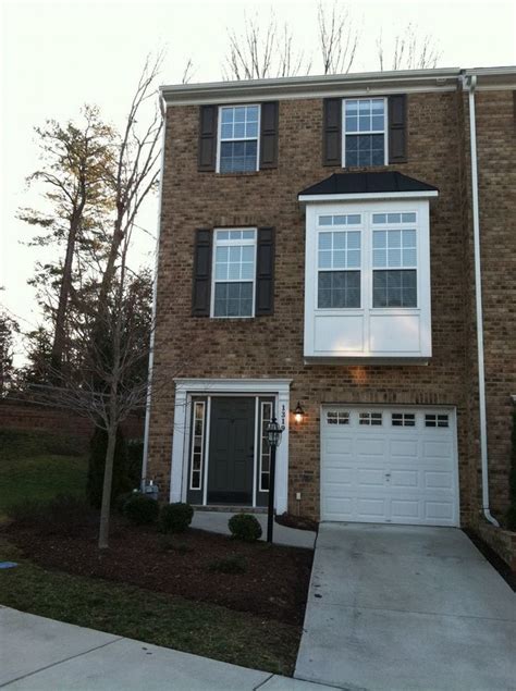 Gorgeous 5 Br 4 Ba Townhouse In Richmond Townhouse For Rent In