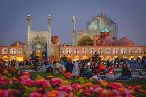 Whats It Like To Travel To Iran During Ramadan Travestyle