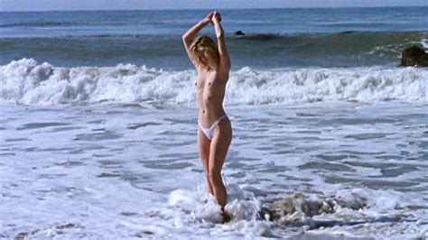 Naked Cindy Beal In Slave Girls From Beyond Infinity