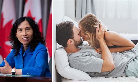 Wear A Mask While Having Sex But Dont Kiss Canadas Top Doctor Says Daily Mail Online