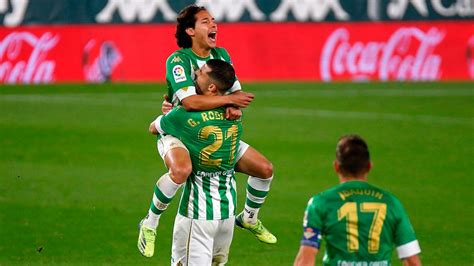 The real betis winger led mexico to its first win over france in the tokyo 2020 olympic games. Diego Lainez: Titular en LaLiga por primera vez esta temporada