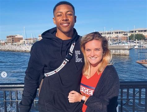 Последние твиты от bryce hall (@brycehall). Meet Bryce Hall's Girlfriend Anzel Viljoen (Bio, Wiki)