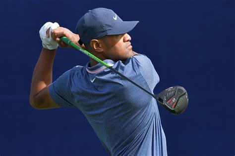 Grip change on dual balance putter. PING - Pros - PGA Tour - Tony Finau