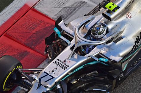 Valtteri bottas est apparu derrière son équipier exceptionnel george russell sur la feuille des temps des deux séances d'essais libres du grand prix de sakhir. Même pénalisé, Bottas ne lève pas le pied en essais ...