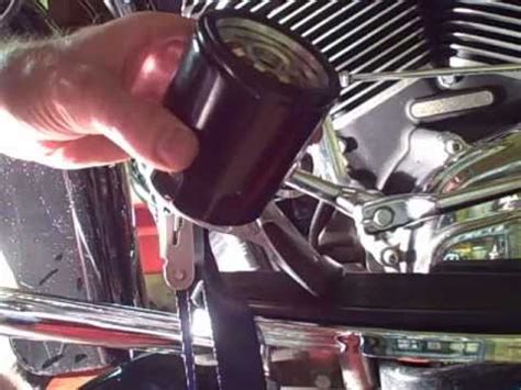 Oil change procedure 2000 road king. Motorcycle Repair: Changing the Engine Oil and Oil Filter ...